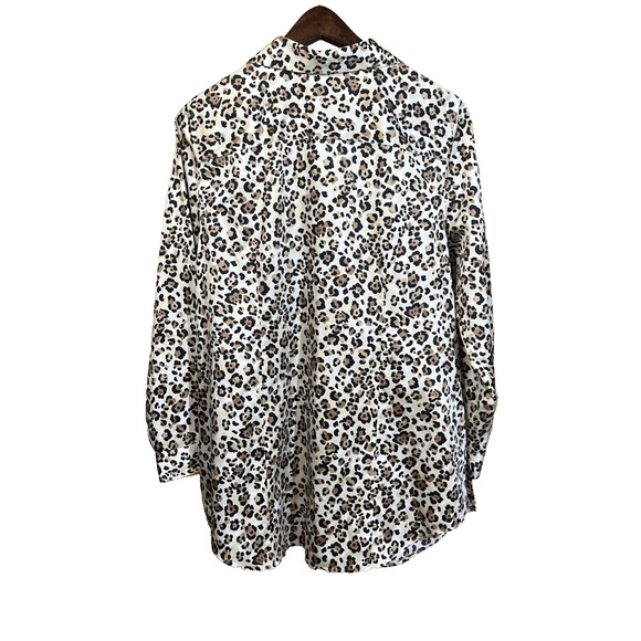 Chico's Animal Print No Iron Button Up Shirt Blouse Size 2 12/14 Mob Wife - Picture 4 of 12